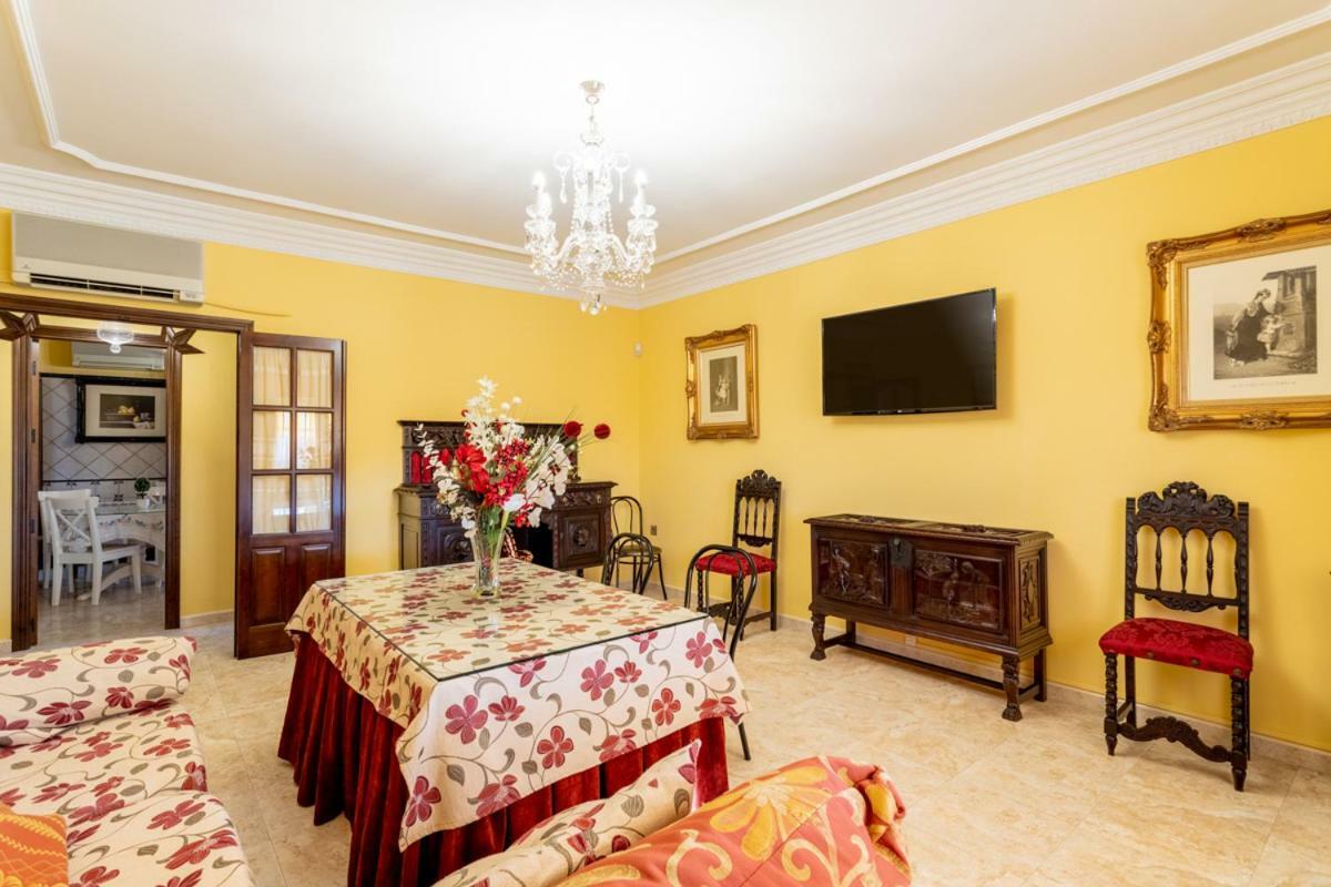 Вілла Casa Ludima Fuentes de Andalucia Екстер'єр фото