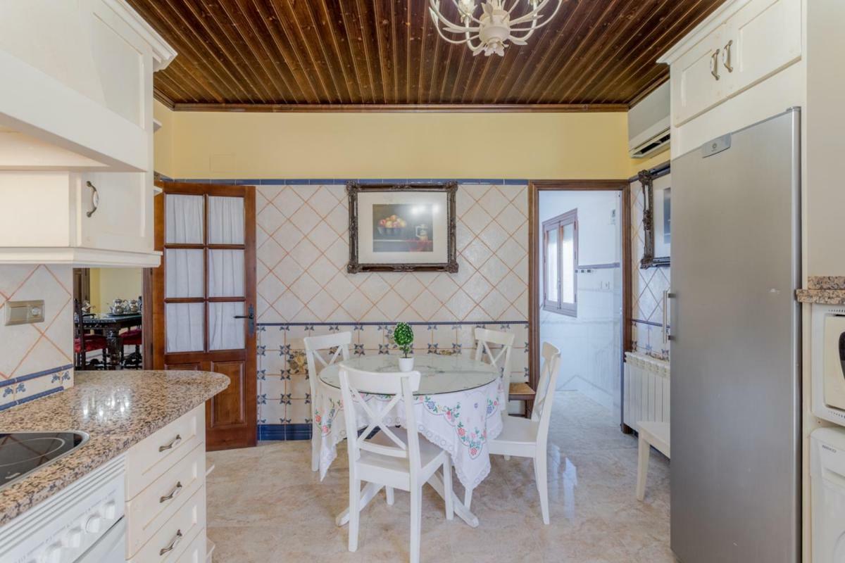 Вілла Casa Ludima Fuentes de Andalucia Екстер'єр фото